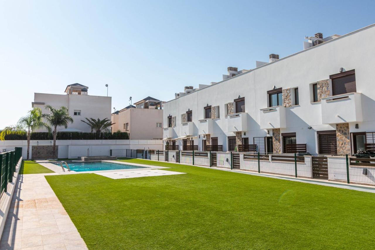 Bahia Homes Торевьиа Экстерьер фото