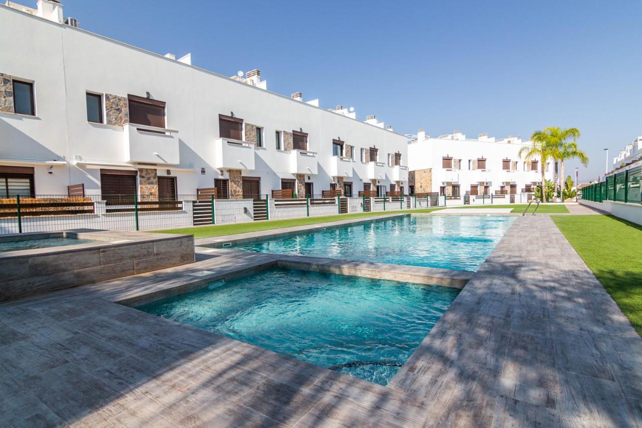 Bahia Homes Торевьиа Экстерьер фото